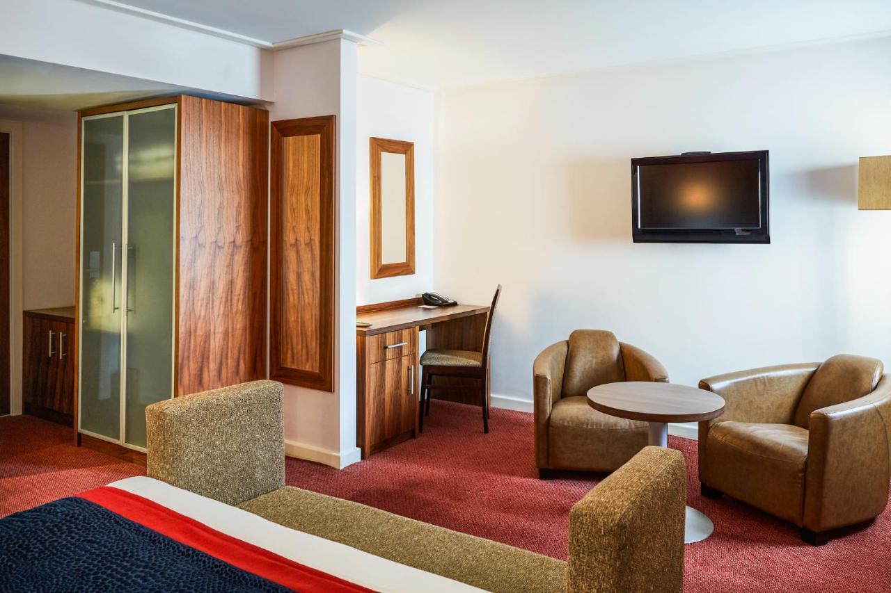 Mercure Newbury West Grange Hotel Thatcham Zewnętrze zdjęcie